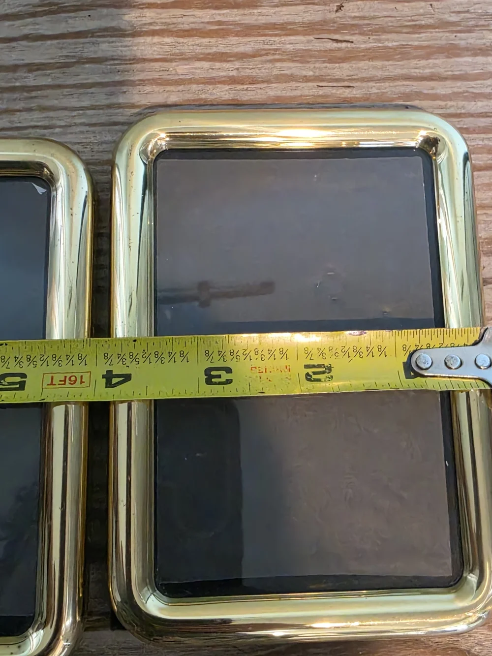 Vintage MCM Polished Brass Picture Frames Pair 3.5x5 Rounded Corner Easel / Hang